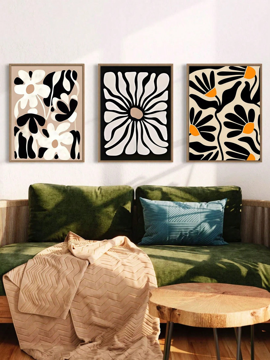 Bring timeless elegance into your home with our Vintage Floral 3-Piece Nordic Wall Art Set. Adorn your walls with beautiful vintage-style florals for a touch of classic charm. Perfect for adding a touch of grace and sophistication to any room.