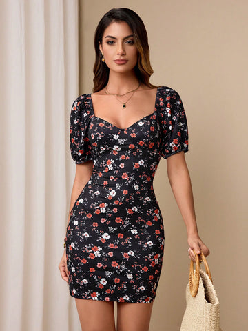 Effortlessly rock this chic Women's Casual Green Floral Print Knit Mini Dress and unleash your style! Its vibrant green color and playful floral print will make you stand out while its comfortable knit material offers ease and comfort. Perfect for any occasion, this dress is a must-have for any fashion-forward woman.