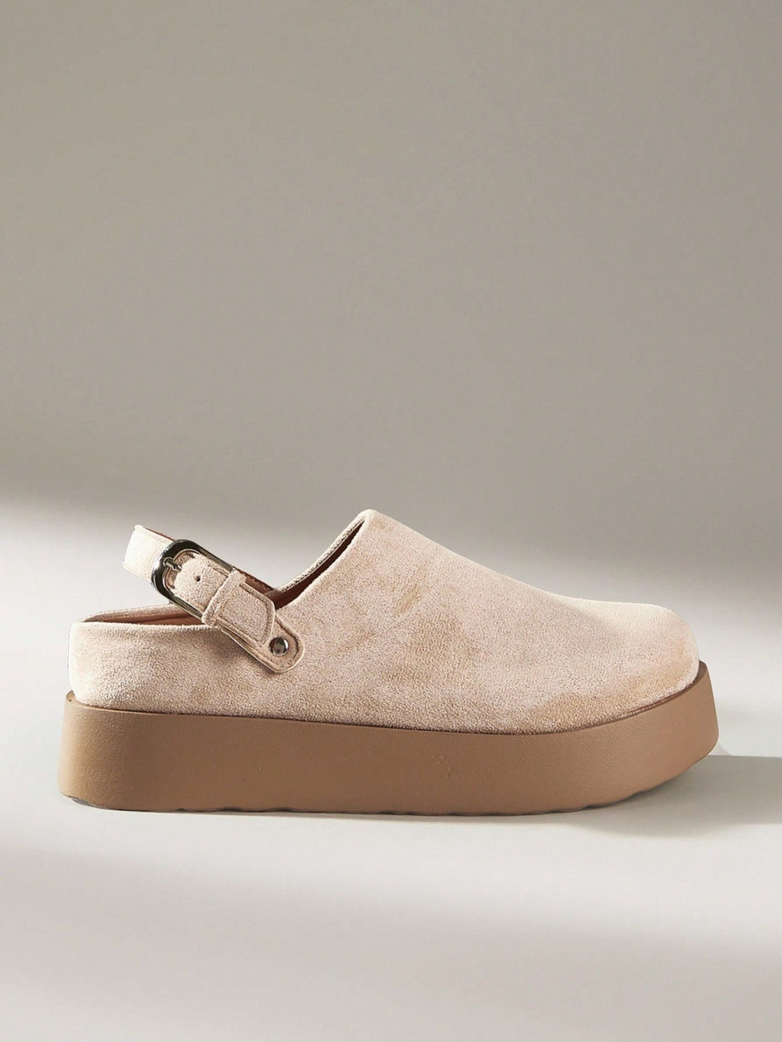 Step into cozy charm with these Women's Casual Thick Sole Loafers, perfect for autumn and winter vibes. Their thick soles keep you comfy and supported all day, while the playful design adds a dash of style to your casual looks. Whether you're strolling through crunchy leaves or heading out for a coffee, these loafers blend comfort and flair effortlessly.