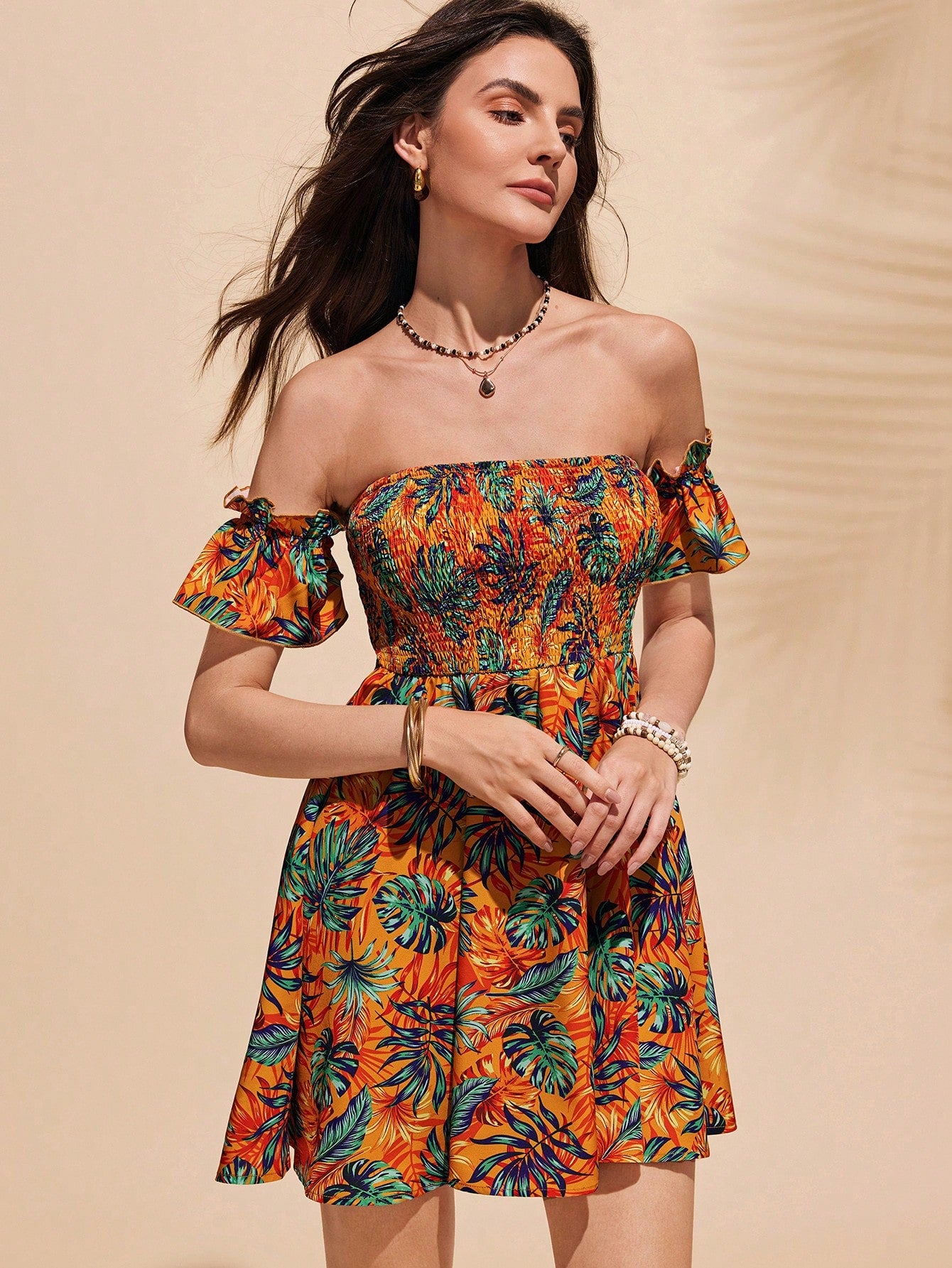 Embrace summer with our Women's Chic Strapless Floral Print Short Romper. Perfect for elegant events, this romper features a strapless design and a beautiful floral print. Stay stylish and comfortable in this must-have piece!