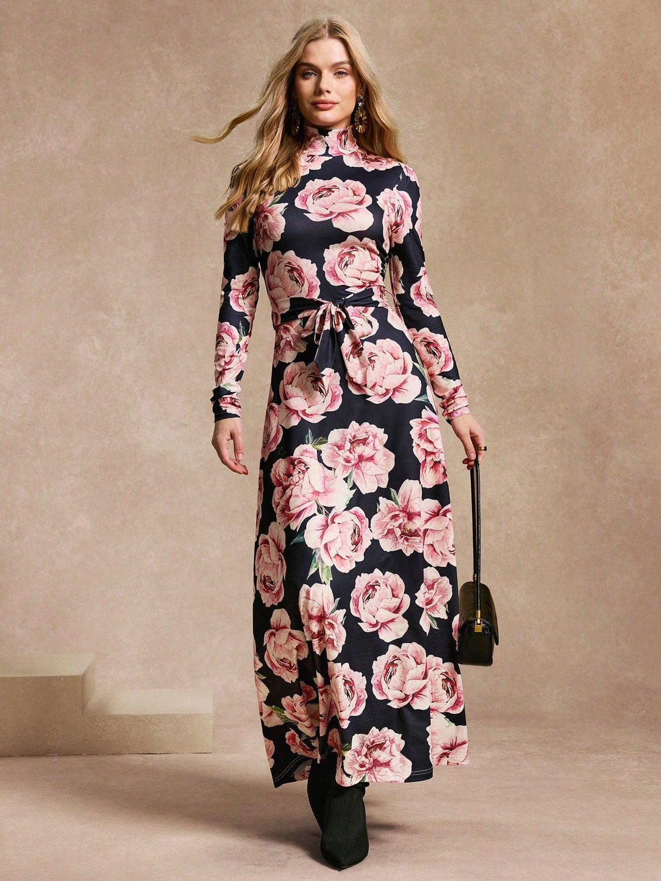Get ready to turn heads in our Women's Elegant Floral Midi Dress! This chic and fitted maxi outfit is perfect for every occasion. The elegant floral design adds a touch of sophistication while the midi length ensures comfort and versatility. Whether you're attending a wedding or a summer picnic, this dress is sure to make a statement.