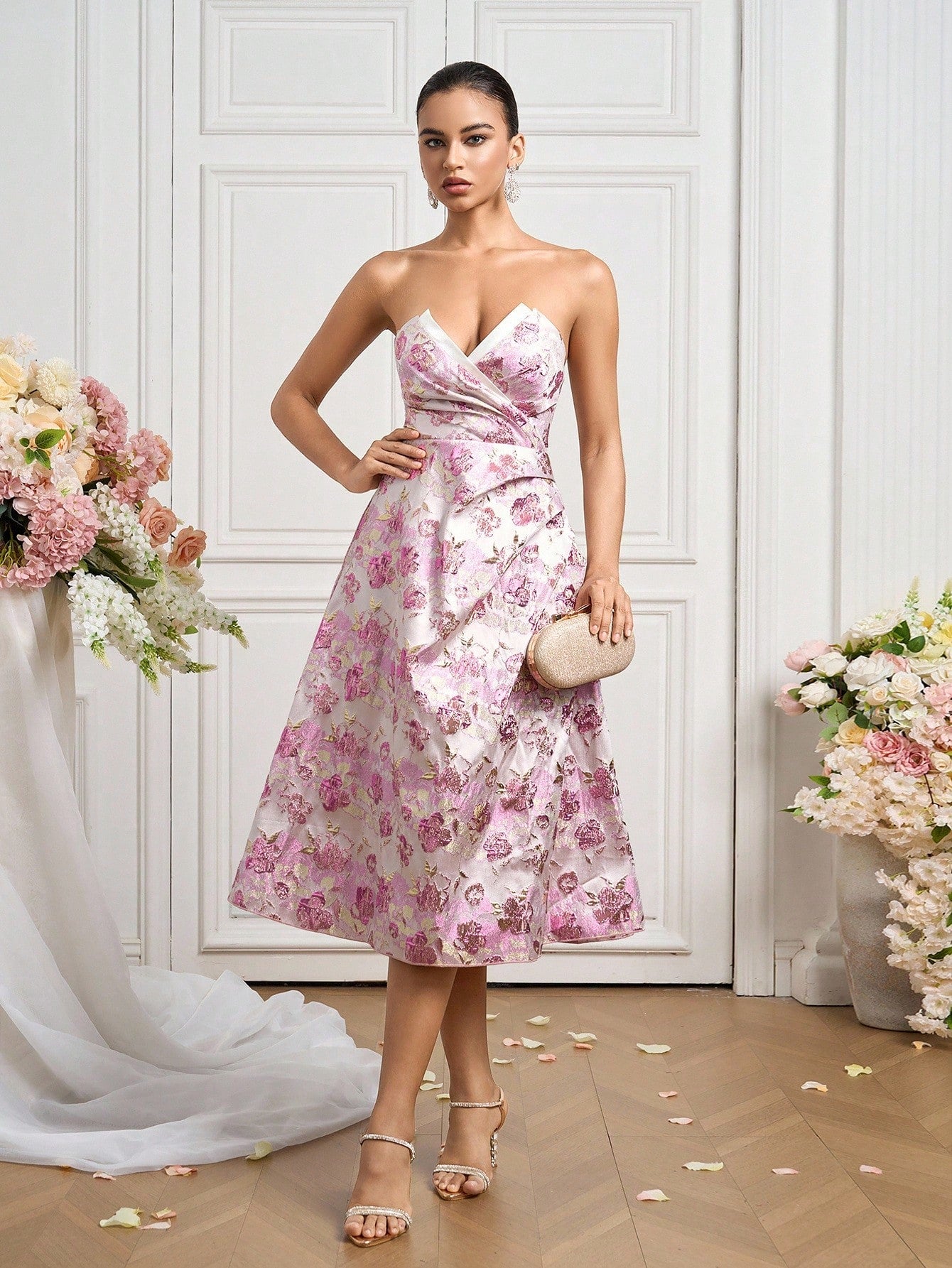 Step into the spotlight in this stunning pink jacquard evening dress that's pure magic! The strapless design shows off your shoulders while delicate pleats add graceful movement. Shimmering sequins and intricate lace details catch every light, making you the star of any formal event. Whether it's a gala, wedding, or special celebration, this dress combines elegance with just enough sparkle to keep things fun and fabulous. You'll feel absolutely radiant!