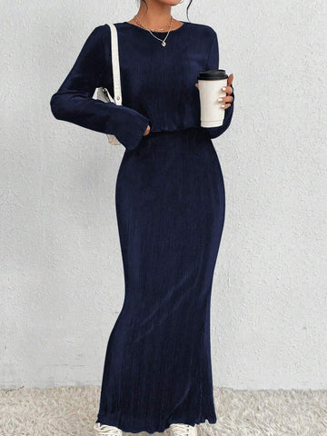 Elevate your autumn wardrobe with this charming two-piece set! The soft, solid lettuce trim tee features delicate scalloped edges that add a touch of feminine flair, while the mermaid hem skirt brings movement and playful sophistication to your look. Perfect for layering on cooler days or styling solo when the weather cooperates, this set strikes the ideal balance between comfort and style. Whether you're heading to brunch, running errands, or meeting friends, you'll feel effortlessly put-together and ready