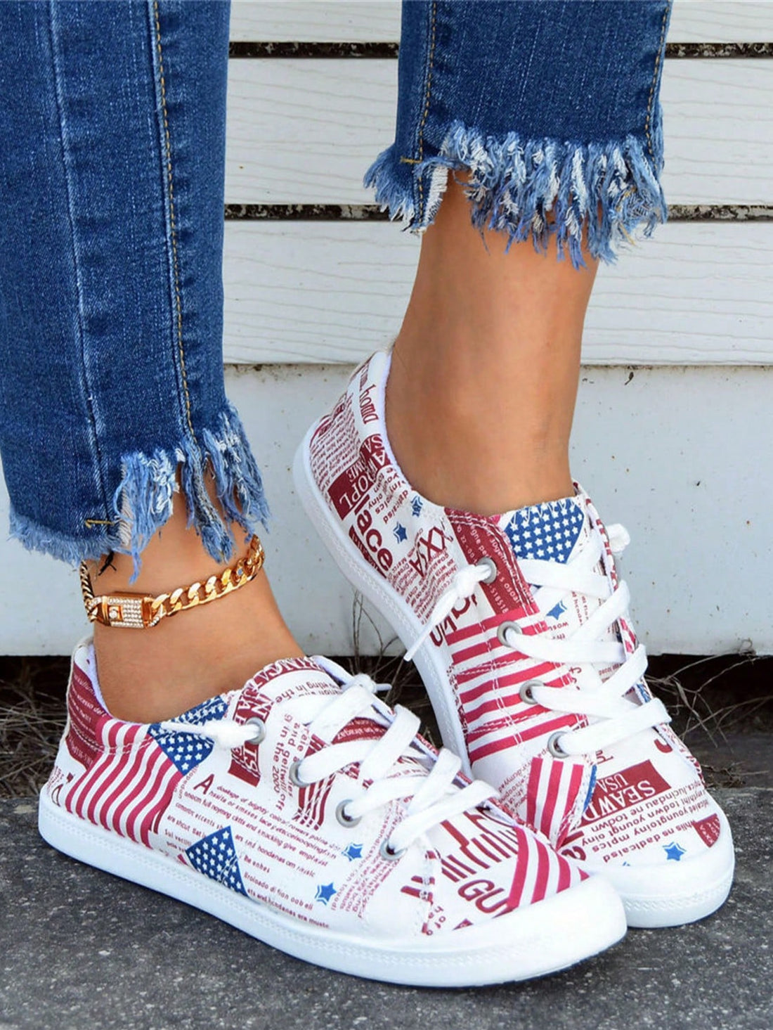 Step into fun and comfort with these Women's Floral Athletic Sneakers! Featuring a lively star stripe print and vibrant floral design, they bring a playful pop to your casual look. Breathable materials keep your feet cool, while the soft bottom ensures every step feels like a gentle hug. Perfect for those who love style and ease on the go!