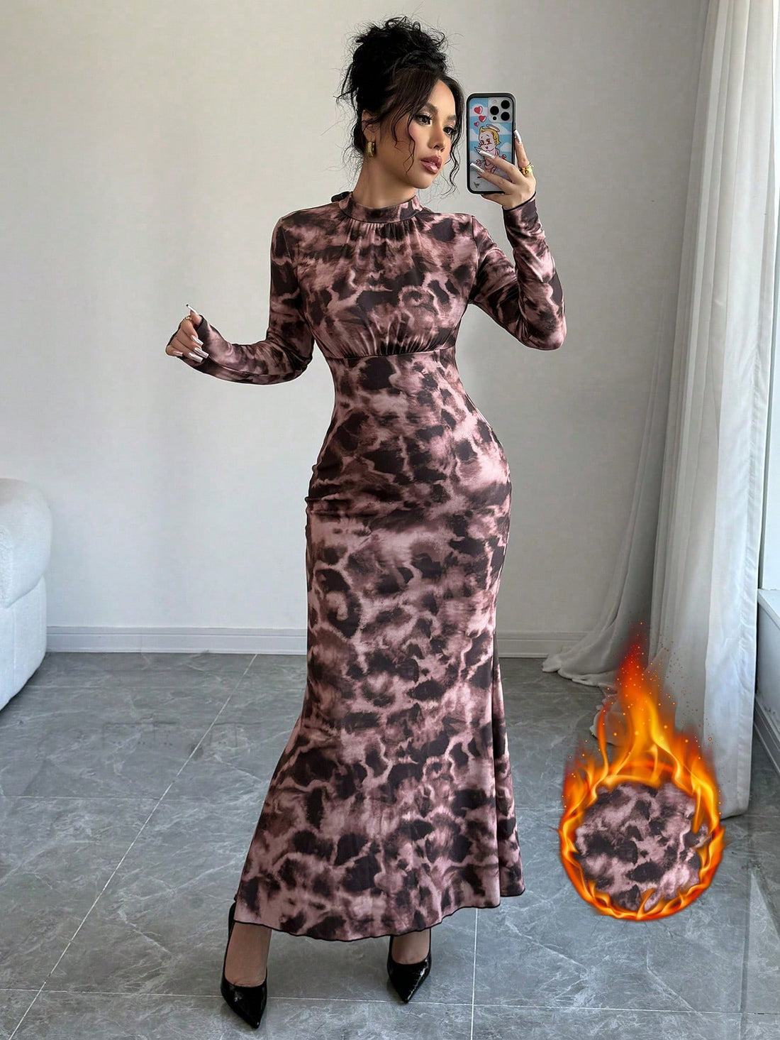 Unleash your inner elegance with our Women's Floral Print High-Neck Fishtail Maxi Dress. Perfect for any evening affair, this dress features a striking floral print and a high neckline for a touch of sophistication. With its flattering fishtail silhouette, you'll feel like a true fashionista.