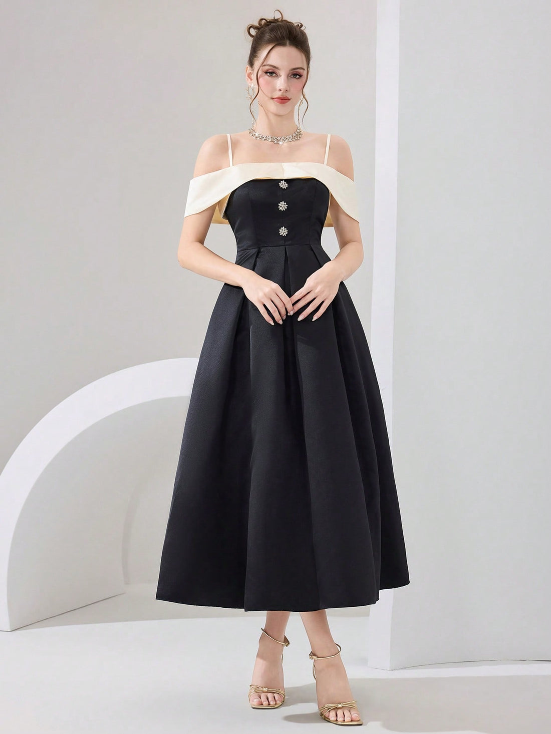 Turn heads at your next summer celebration in this stunning A-line dress! Featuring bold contrast colors and intricate embellishments throughout, this showstopper is designed to make you feel fabulous at weddings, parties, and special events. The flattering A-line silhouette skims beautifully while the eye-catching details add that perfect touch of glamour. Whether you're dancing the night away or mingling with guests, you'll radiate confidence and style in this dress that's as fun as the occasion itself!