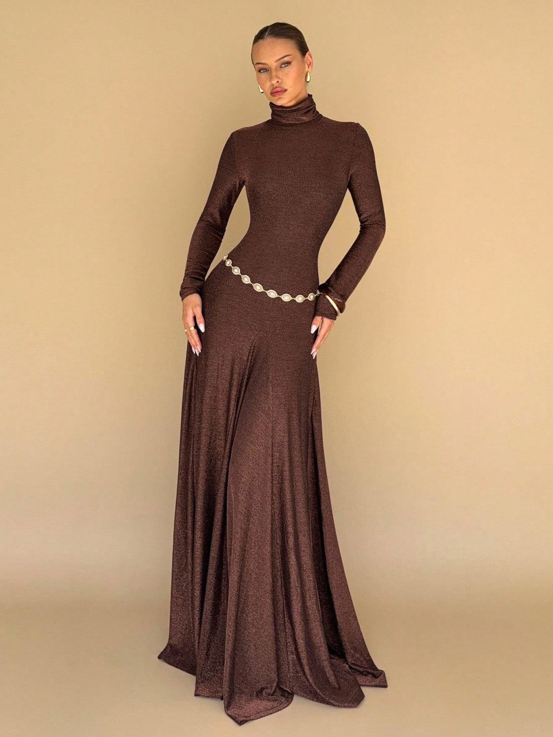 Elevate your cold-weather wardrobe with this stunning high-collar A-line dress—the perfect blend of sophistication and cozy charm. The graceful A-line silhouette flatters every figure while the structured high collar adds an instant touch of elegance and keeps you warm. Crafted for autumn and winter, this versatile piece transitions effortlessly from casual outings to special occasions. Whether you're layering with tights and boots or pairing with statement jewelry, this dress is your go-to for looking poli
