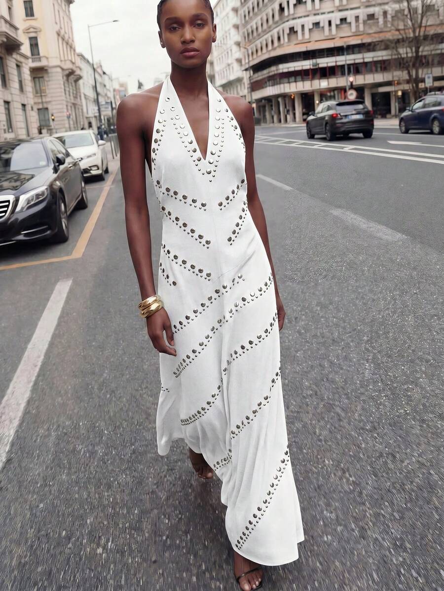 Women's Long A-Line Halter Neck Dress - Sleek Sleeveless V-Neck Vacation Style 