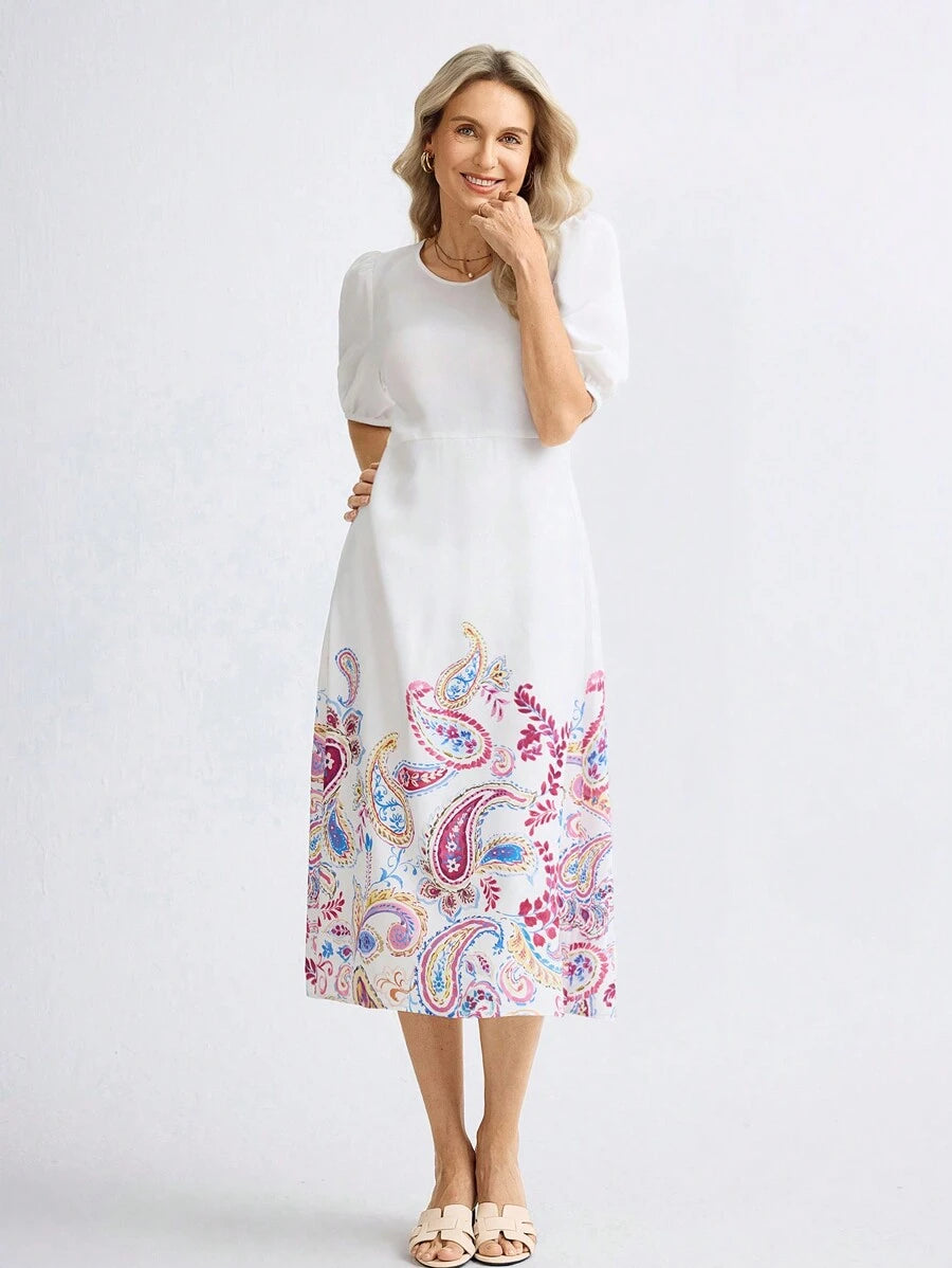 Effortlessly elevate your everyday style with our Women's Long Casual Dress. This minimalist fashion piece is perfect for any occasion - from running errands to grabbing brunch with friends. Say goodbye to complicated outfits and hello to effortless chic. Available now!
