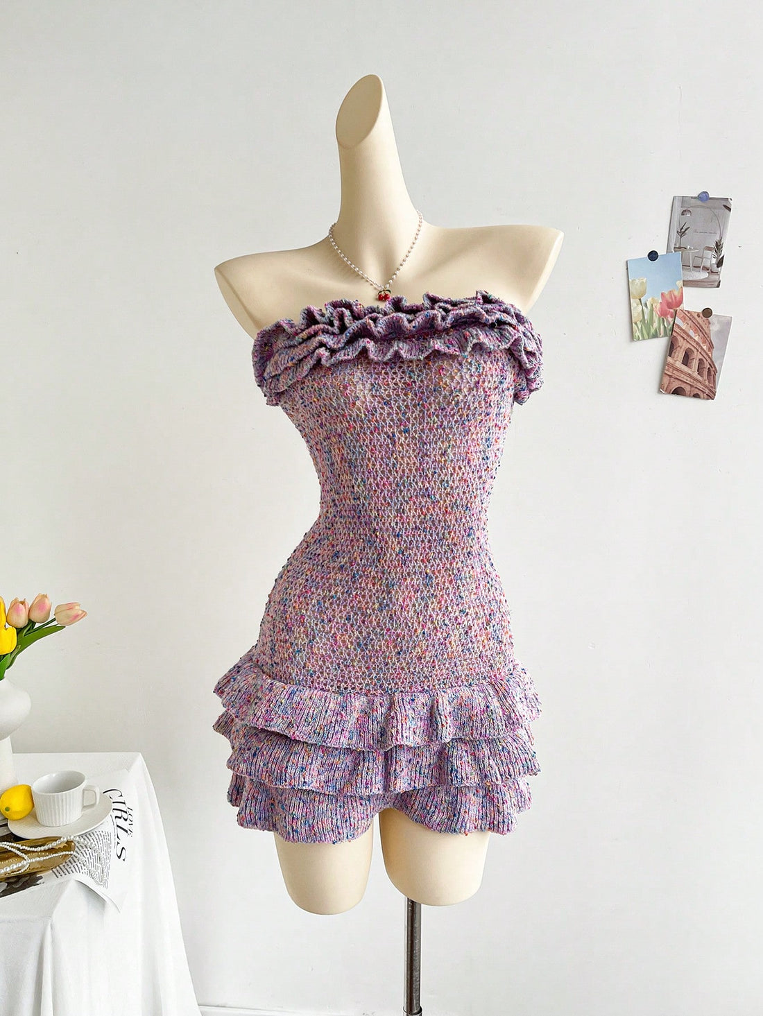 Introducing the perfect blend of minimalism and chicness - our Women's Minimalist Tube Top Sweater Dress! Made for stylish and effortless everyday wear, this dress will become a staple in your wardrobe. Don't let its simplicity fool you, this dress will turn heads and keep you comfortable all day long.