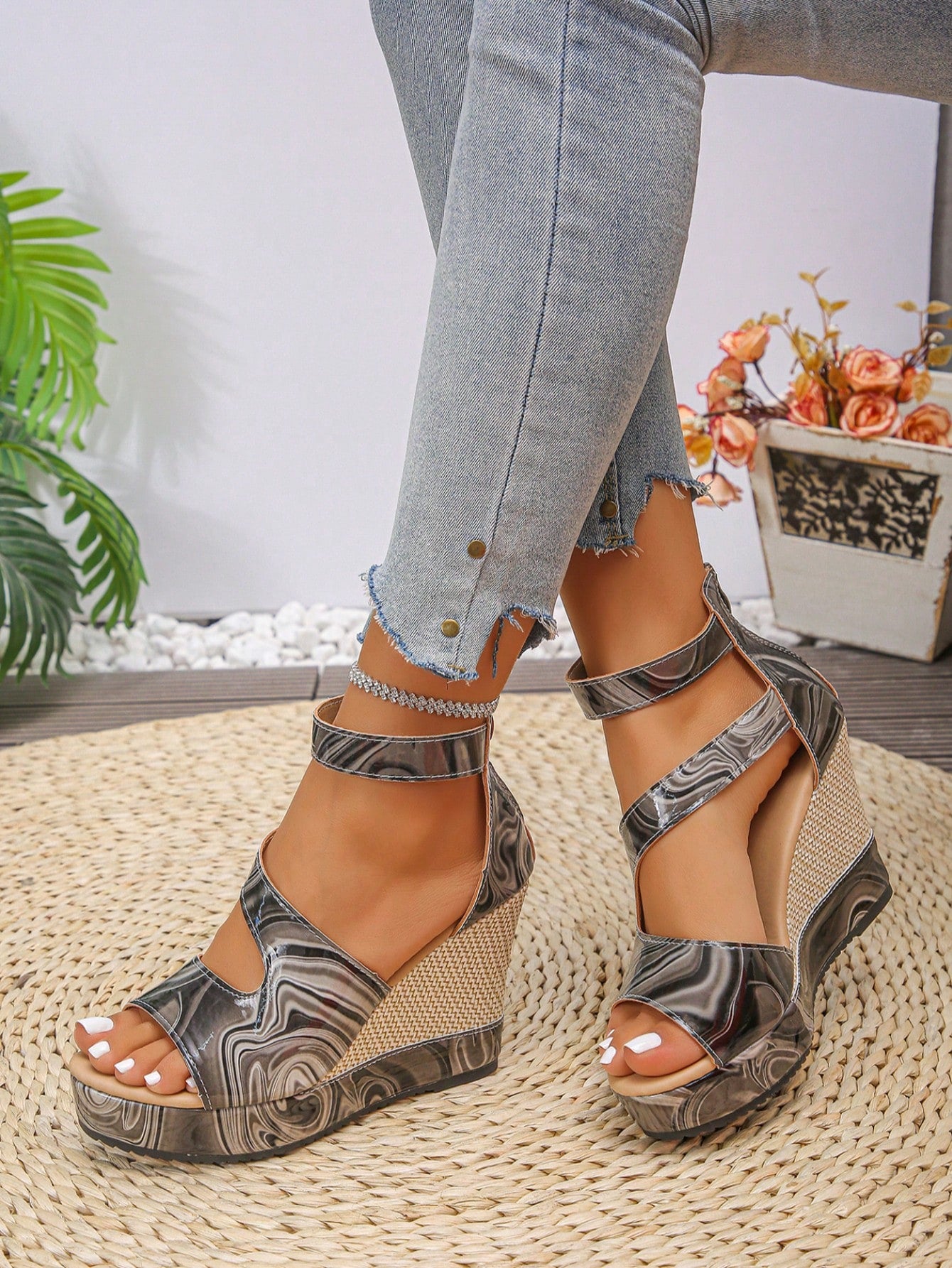 Step into summer fun with these Women's Platform Wedge Sandals! Featuring a playful boho vibe, their zip-up design and strappy details bring casual Roman flair to your everyday look. The platform wedge adds height and comfort, perfect for dancing through sunny days or strolling city streets in style.