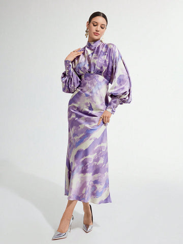 Effortlessly style your everyday wear with this women's midi dress. With a stand collar and long sleeves, this dress adds a touch of chic to your look. Perfect for any occasion, this dress offers comfort and style in one. Upgrade your wardrobe with this must-have piece!