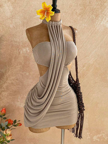 Effortlessly chic and versatile, this wrap asymmetric mini dress is your go-to piece for warm-weather occasions. The flattering wrap silhouette creates a defined waistline while the asymmetric hemline adds modern flair. Perfect for romantic dates, garden gatherings, or vacation adventures, it transitions seamlessly from day to night.
