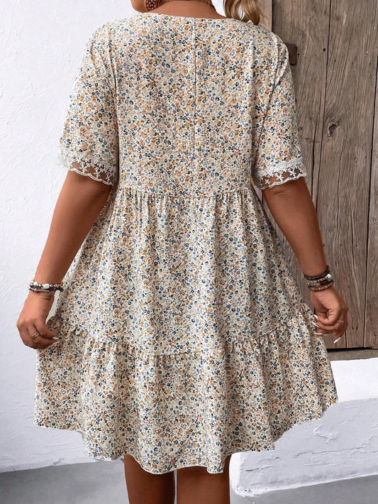 Chic Plus-Size Floral Print Lace Patchwork Dress for Women