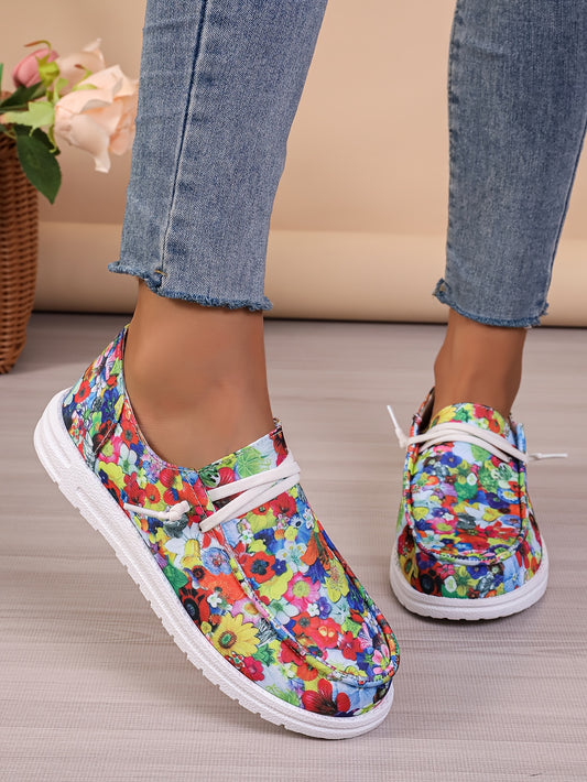 These fashionable canvas shoes for women are crafted with a lightweight design, providing comfort and breathability. The durable outer material is printed with a stylish flower pattern and the lace-up closure ensures a secure fit. Ideal for outdoor activities.
