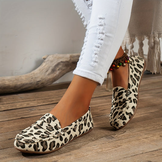 These stylish and comfortable leopard print flat shoes are perfect for everyday casual wear. Crafted with lightweight material, they provide superior cushioning and foot support, so you don't have to worry about sacrificing style for comfort.
