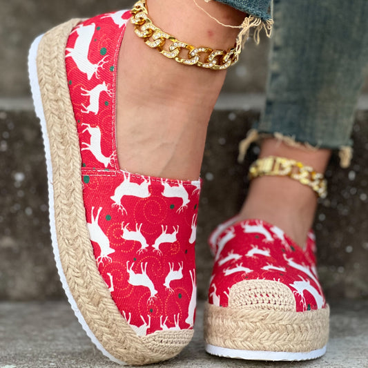 Make a statement this winter with our stylish Women's Deer Print Canvas Shoes! These slip-on espadrille shoes feature a durable canvas upper with a festive deer print, and a platform sole for extra comfort and support. Perfect for Christmas!