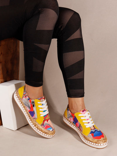 Women's Classic Lace-up Sneakers for Versatile and Comfortable Casual Wear