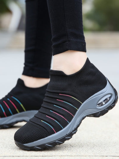 Comfort and Style: Women's Breathable Knit Chunky Sneakers with Air Cushion Technology