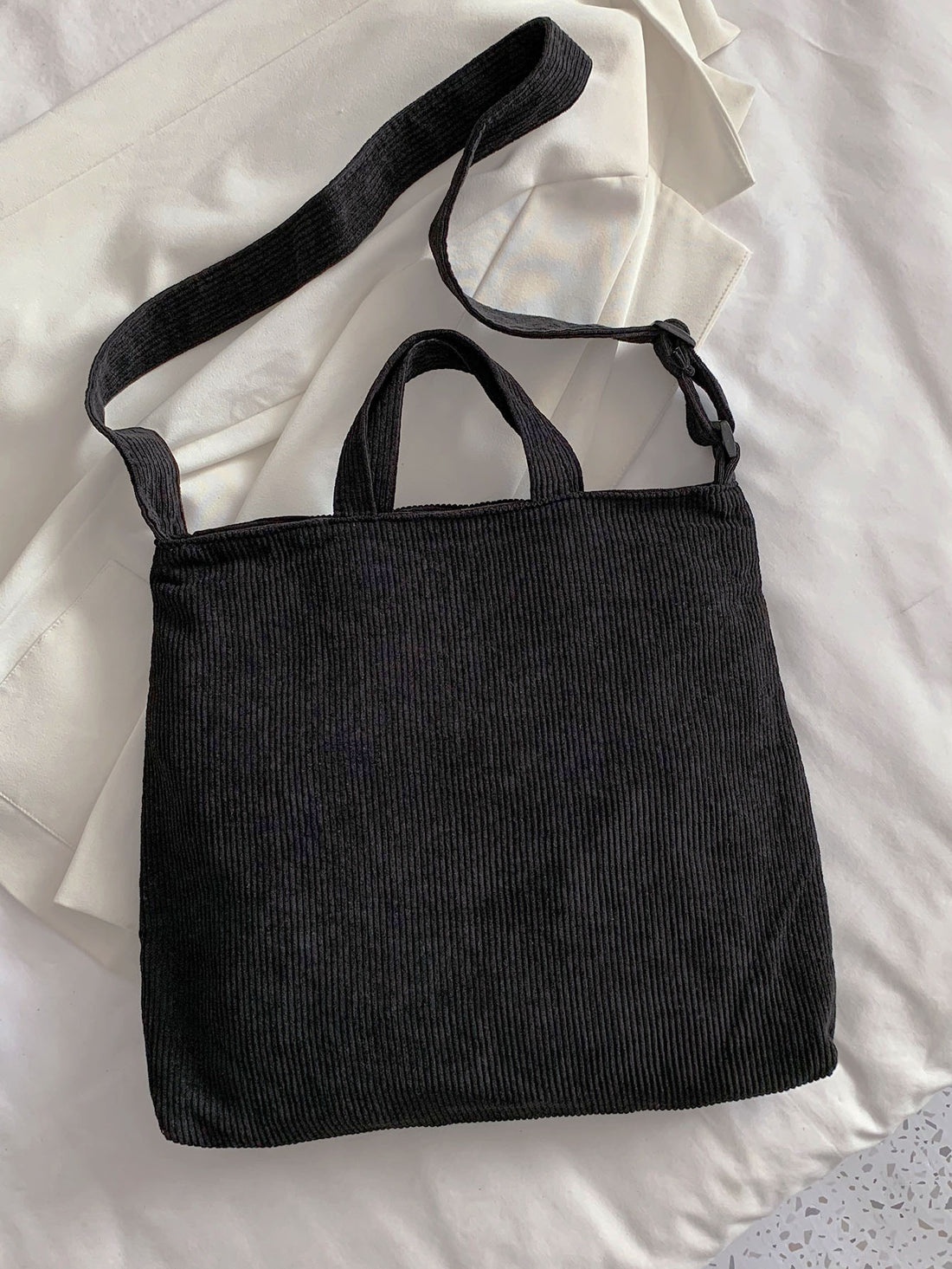 Chic and Stylish Letter-Embroidered Shopper Bag
