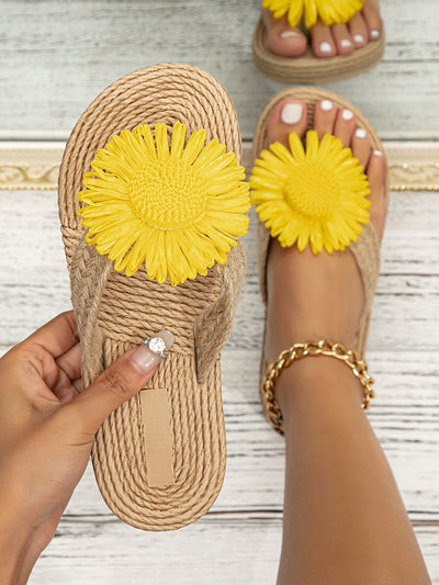 Comfortable and Stylish: Women's Shoes Flower Decor Flip Flops for Your Next Vacation