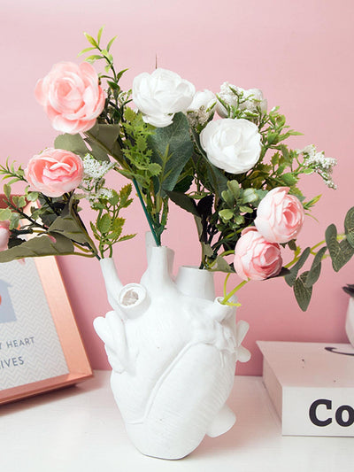 Modern Heart Organ Design Flower Vase: A Stylish Addition to Your Home Decor