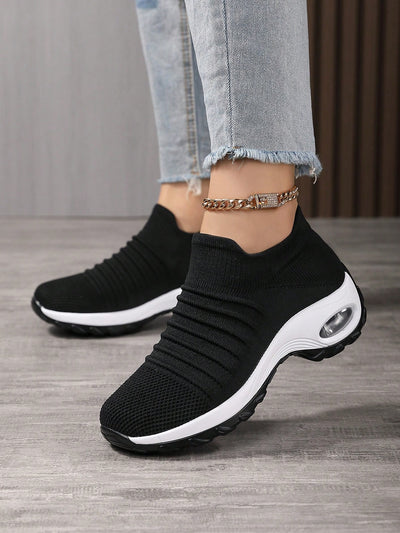 Comfort and Style: Women's Breathable Knit Chunky Sneakers with Air Cushion Technology