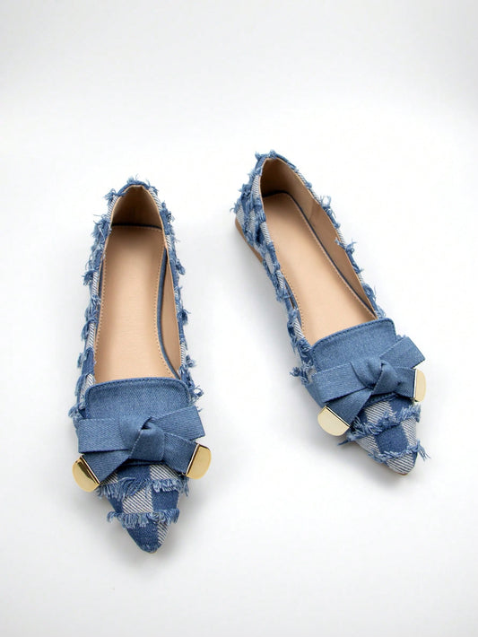 Denim Delight: Raw-Trim Bow Detail Ballet Flats for Fashionable Outdoor Style
