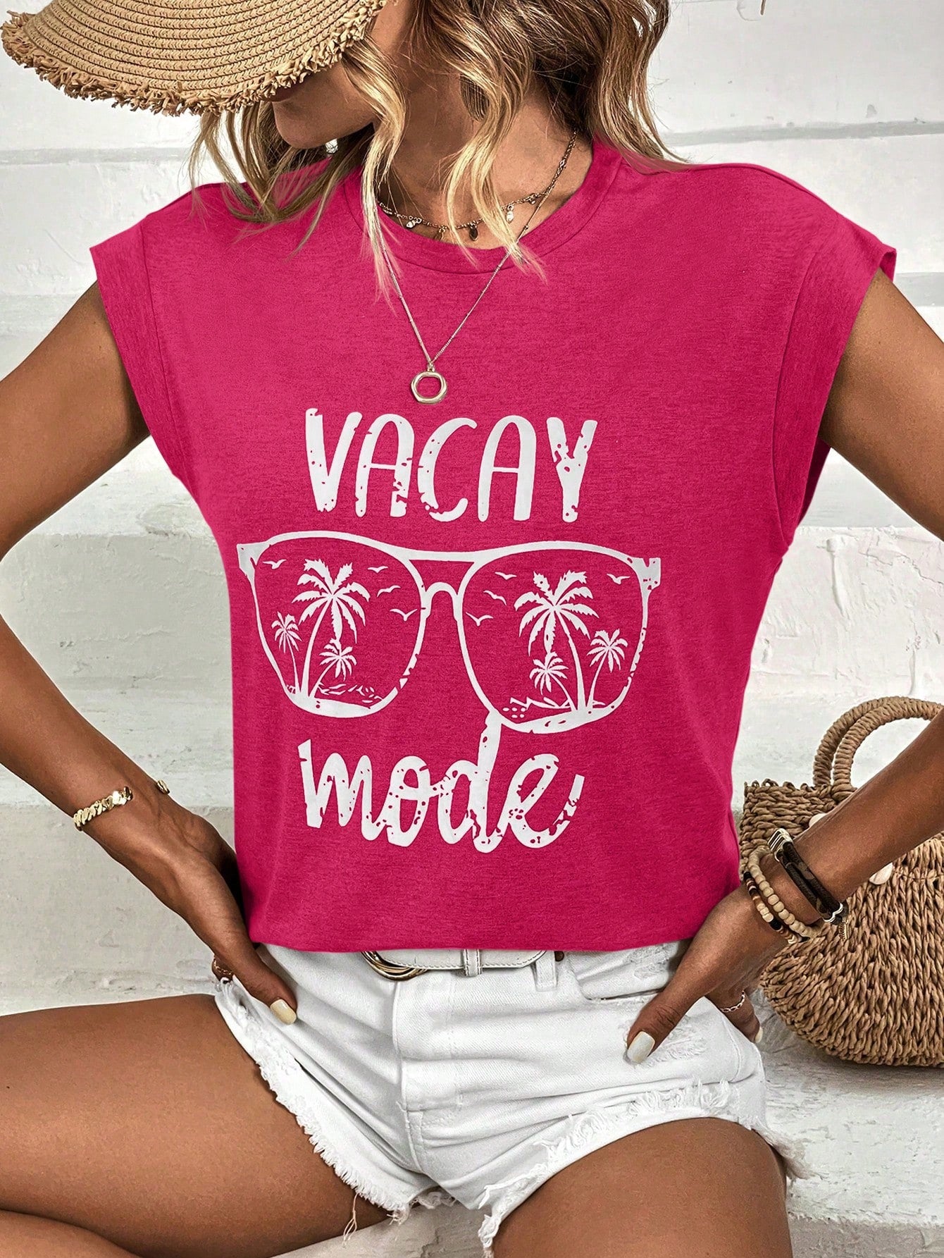 Introducing our Island Paradise Coconut Tree Letter Graphic Batwing Sleeve Tee. Made with soft and breathable fabric, this tee features a unique and eye-catching design that showcases beautiful palm trees and a bold letter graphic. Perfect for warm summer days, this tee will keep you feeling comfortable and stylish. Bring a touch of paradise to your wardrobe today.