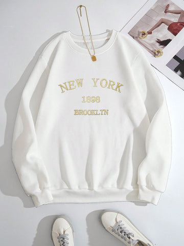 This <a href="https://canaryhouze.com/collections/pullover-hoodie" target="_blank" rel="noopener">sweatshirt</a> is the perfect balance of comfort and style. With its thermal lining, it will keep you cozy in cool weather, while the embroidered letter details add a touch of sophistication. The perfect choice for anyone looking for a versatile and fashionable addition to their wardrobe.