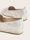 Shimmery Chic: Women's Metallic Slip-On Flats for a Stylish Summer Vacation