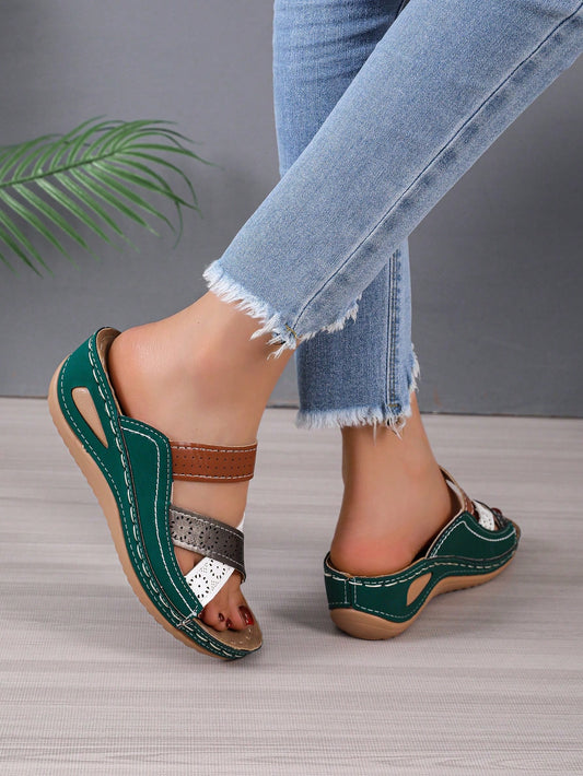 Sparkling Comfort: Women's Rhinestone-Decorated Wedge Slide Sandals for Fashionable Summer Style