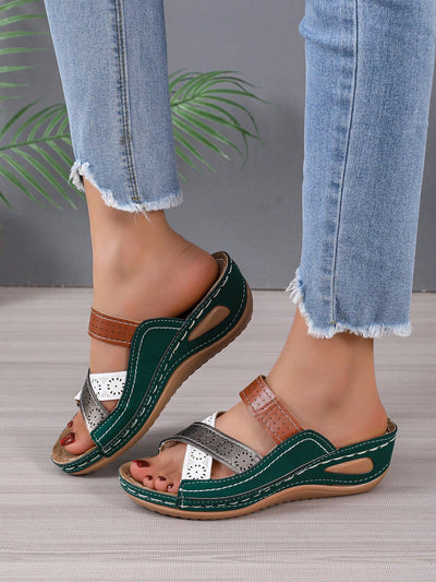 Sparkling Comfort: Women's Rhinestone-Decorated Wedge Slide Sandals for Fashionable Summer Style