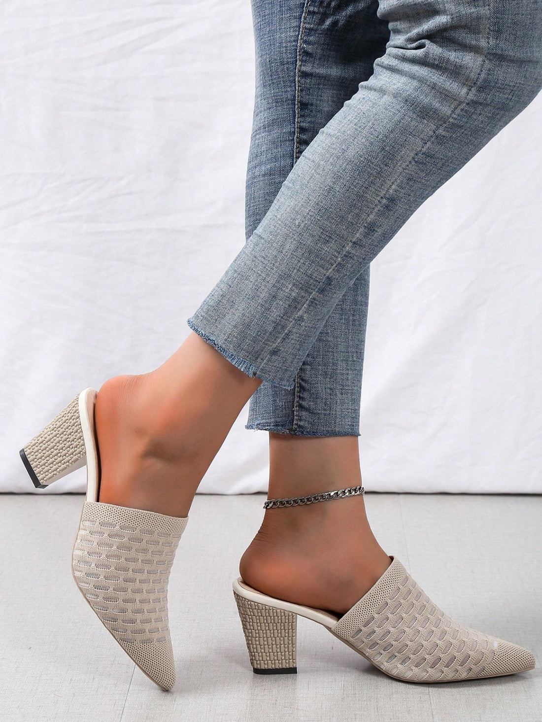 Elevate your style with our Elegance Elevated: Women's Pointy Toe Chunky <a href="https://canaryhouze.com/collections/women-canvas-shoes" target="_blank" rel="noopener">High Heel</a> Pumps. Featuring a sleek pointy toe design and a comfortable chunky high heel, these pumps will take any outfit to the next level. Made with quality materials, these pumps provide both elegance and comfort for any occasion.