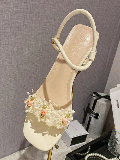 Sparkling Flower Rhinestone Chunky Heel Sandals: Step into Spring with Style