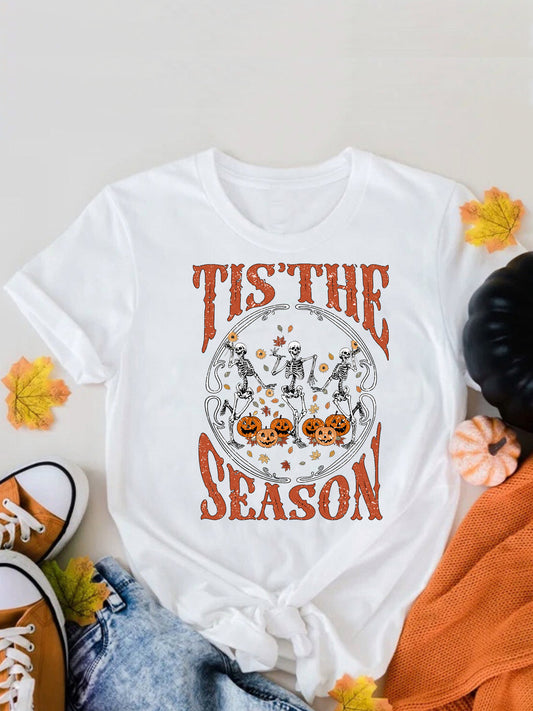 This Halloween Funny Skeleton & Letter Print T-Shirt is perfect for the spring and summer season. Featuring stylish casual short sleeves, the shirt is perfect for any woman's wardrobe. Not only does it offer a unique Halloween-inspired design but also a comfortable fit for any casual activity.