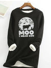 This Halloween costume-ready sweatshirt features a spooky graphic print. It's a versatile addition to any women's clothing collection. Crafted from lightweight and breathable fabric, this sweatshirt is perfect for comfortable everyday wear.