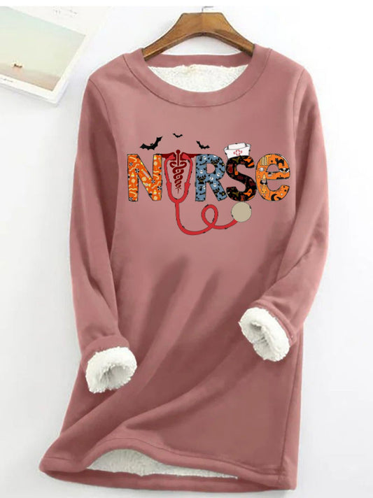 This stylishly casual Halloween Letter Print Sweatshirt for Women is the perfect seasonal look. It's made of soft cotton for a cozy feel and features a vibrant, spooky letter print. Get your Halloween style on!