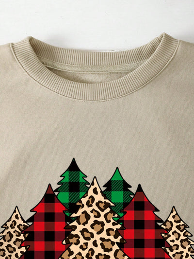 Cozy Christmas Vibes: Christmas Tree Slogan Graphic Thermal Pullover