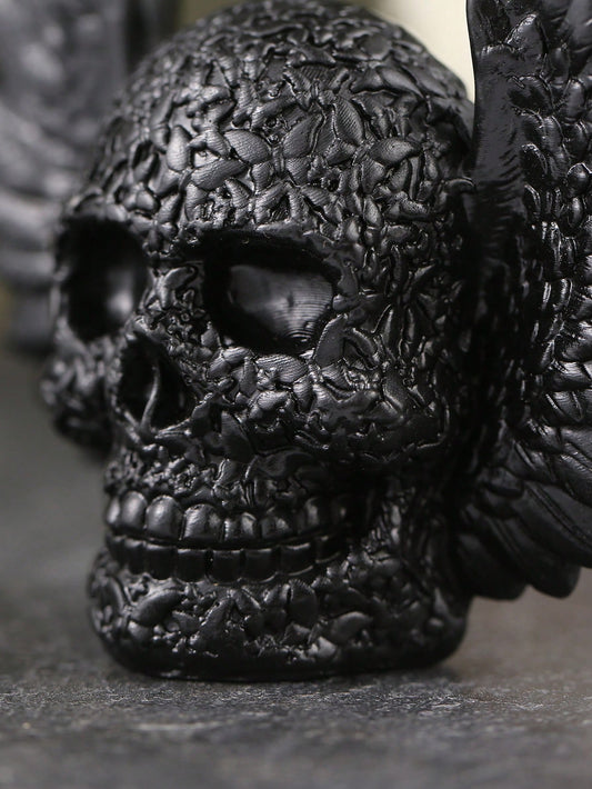 Winged Skull Home Decor Ornament: Embrace Your Dark Side