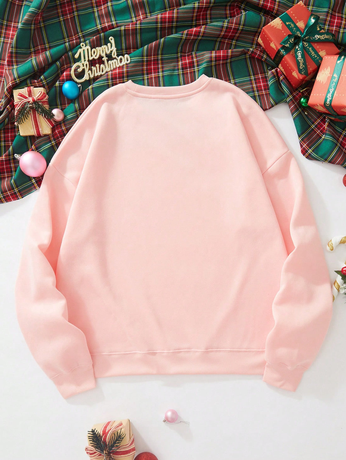 Stay warm and stylish this holiday season with Festive Joy! Our Christmas print thermal lined sweatshirt is perfect for cozy celebrations. Made with high-quality materials, it will keep you warm and comfortable while spreading holiday cheer. Don't sacrifice style for warmth – get the best of both worlds with Festive Joy.