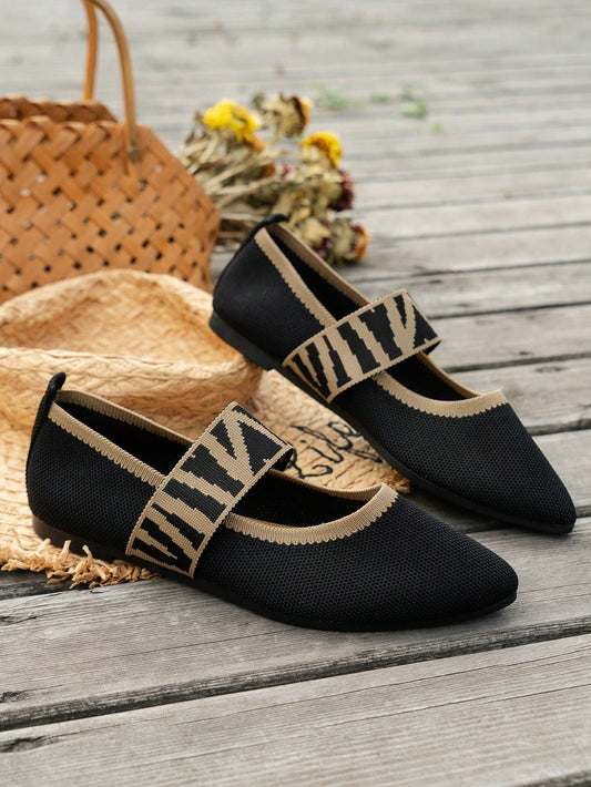 Comfortable Plus Size Black Knitted Loafers: Stay Stylish and Comfortable All Day!