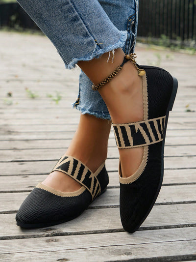 Comfortable Plus Size Black Knitted Loafers: Stay Stylish and Comfortable All Day!