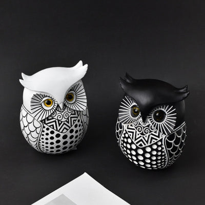 Whimsical Owl Sculpture: Modern Resin Statue for Home Decor and Festive Celebrations