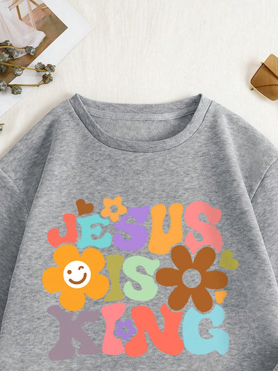 Floral Bliss: Plus Size Thermal-Lined Sweatshirt with Trendy Slogan Graphics