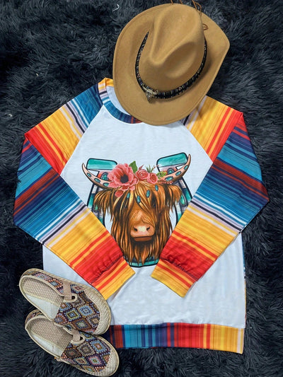 Colorful Bull Graphic Raglan Sleeve Sweatshirt: A Fashionable Statement for Casual Comfort