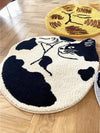 Soft and Stylish: Black and White Cat Patterned Rug – A Cozy Addition for Your Home