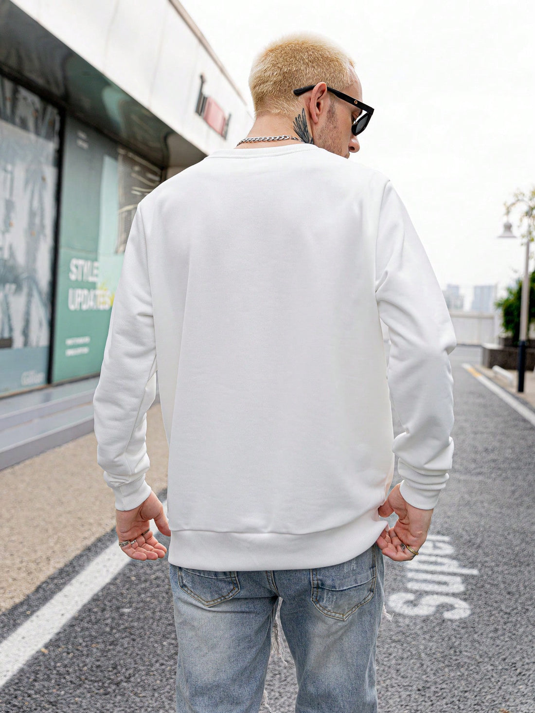 Festive Fun: Men's Christmas Print Sweatshirt