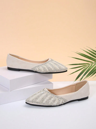 Step into Style: Women's Versatile Pointed Toe Flat Shoes for Spring and Autumn