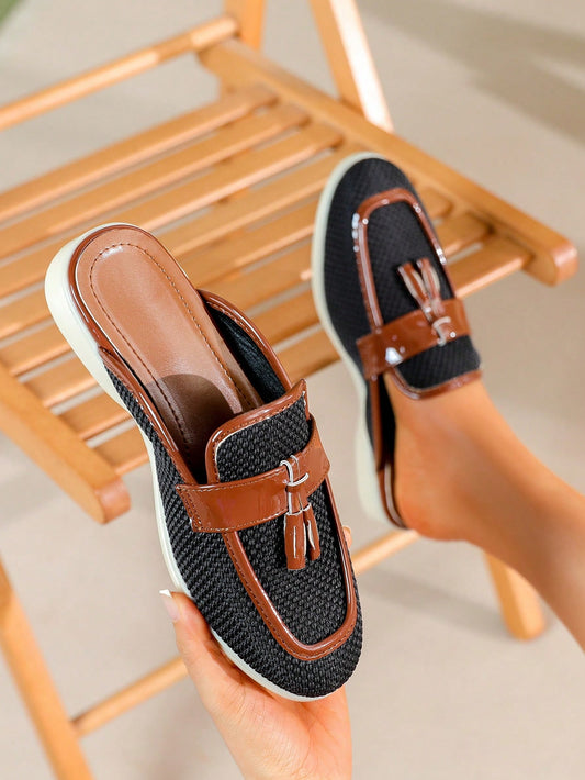 Introducing our British-style flat loafers - a perfect blend of chic and comfort for both work and casual wear. With their sleek design and comfortable fit, these loafers will elevate your style while keeping you comfortable all day long. Experience the best of both worlds with our British-style flat loafers.